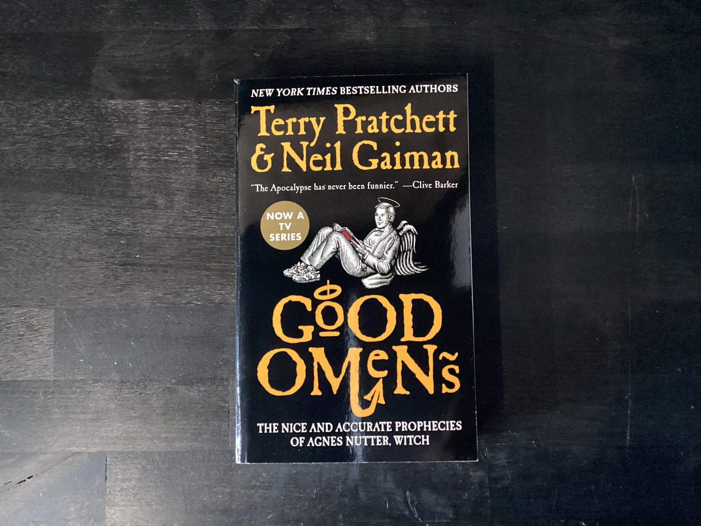 Good Omens: The Nice and Accurate Prophecies of Agnes Nutter, Witch,Gaiman, Neil ; Pratchett, Terry
