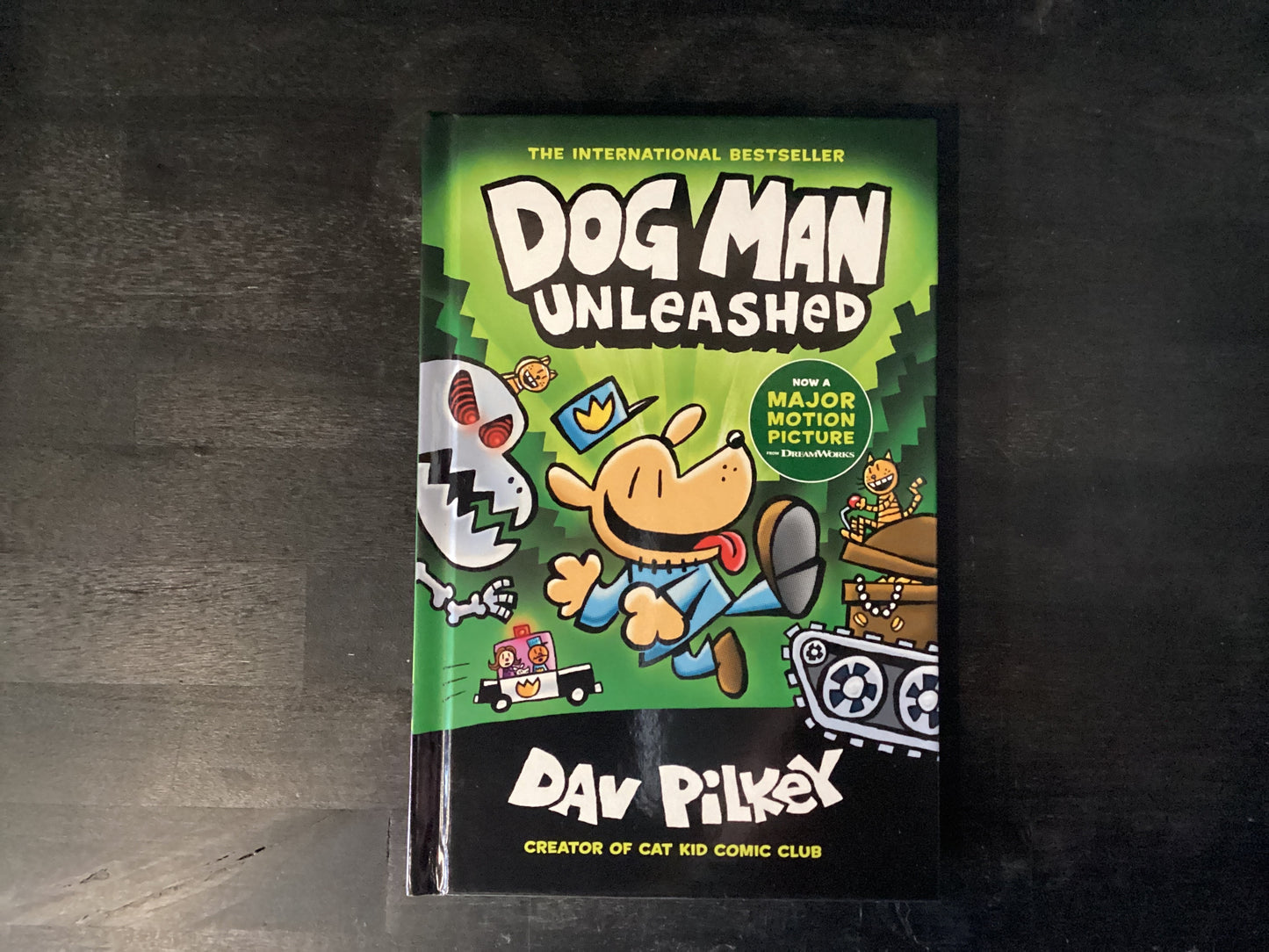 Dog Man Unleashed: A Graphic Novel (Dog Man #2): From the Creator of Captain Underpants: Volume 2,Pilkey, Dav ; Pilkey, Dav