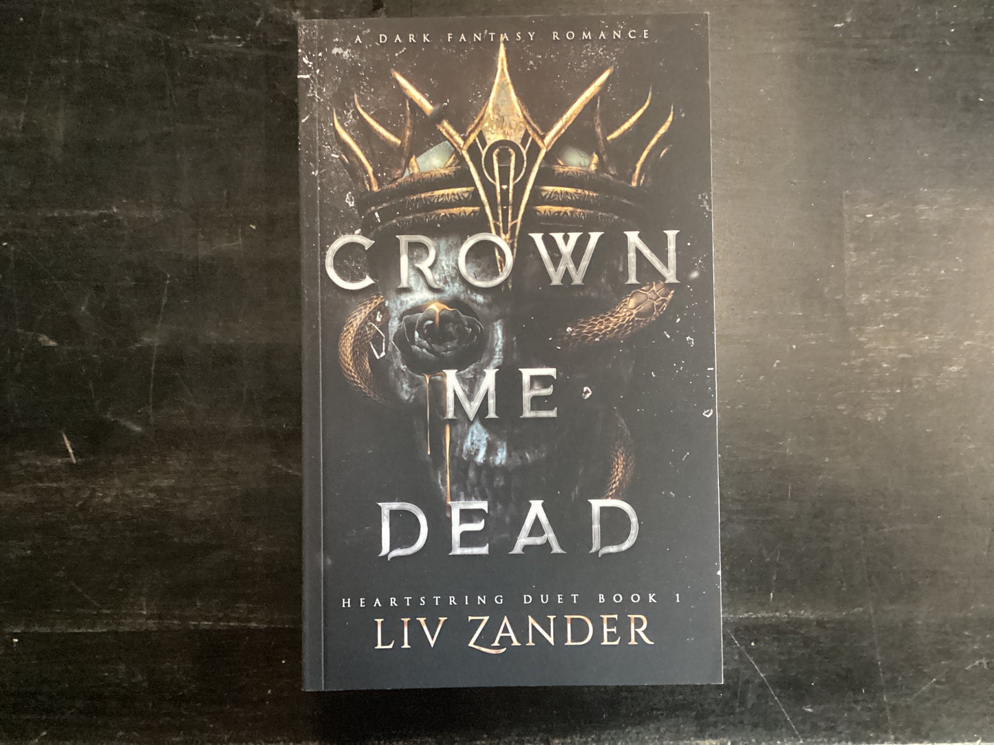 Crown me dead - Zander, Liv