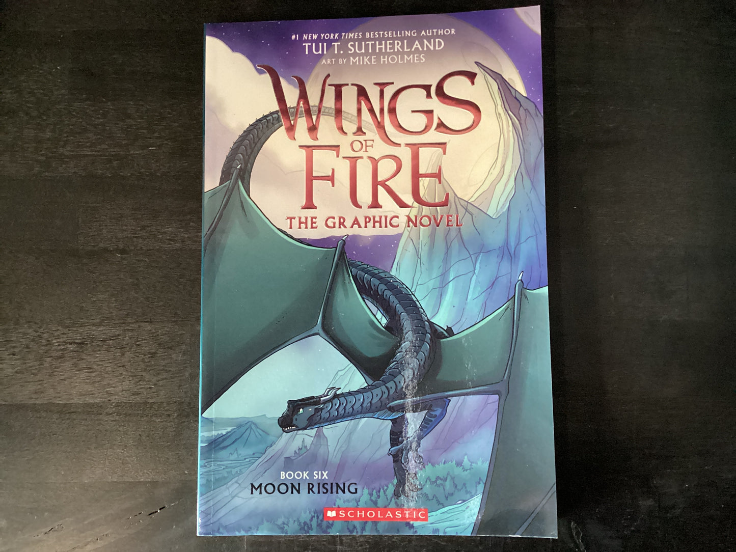 Moon Rising: A Graphic Novel (Wings of Fire Graphic Novel #6),Sutherland, Tui T
