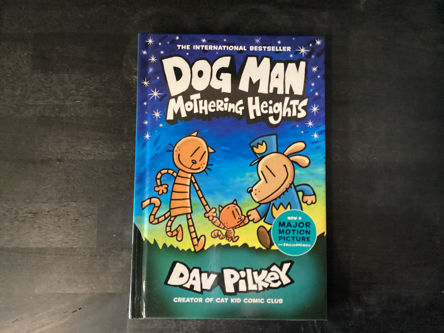 Dog Man: Mothering Heights: A Graphic Novel (Dog Man #10): From the Creator of Captain Underpants: Volume 10,Pilkey, Dav