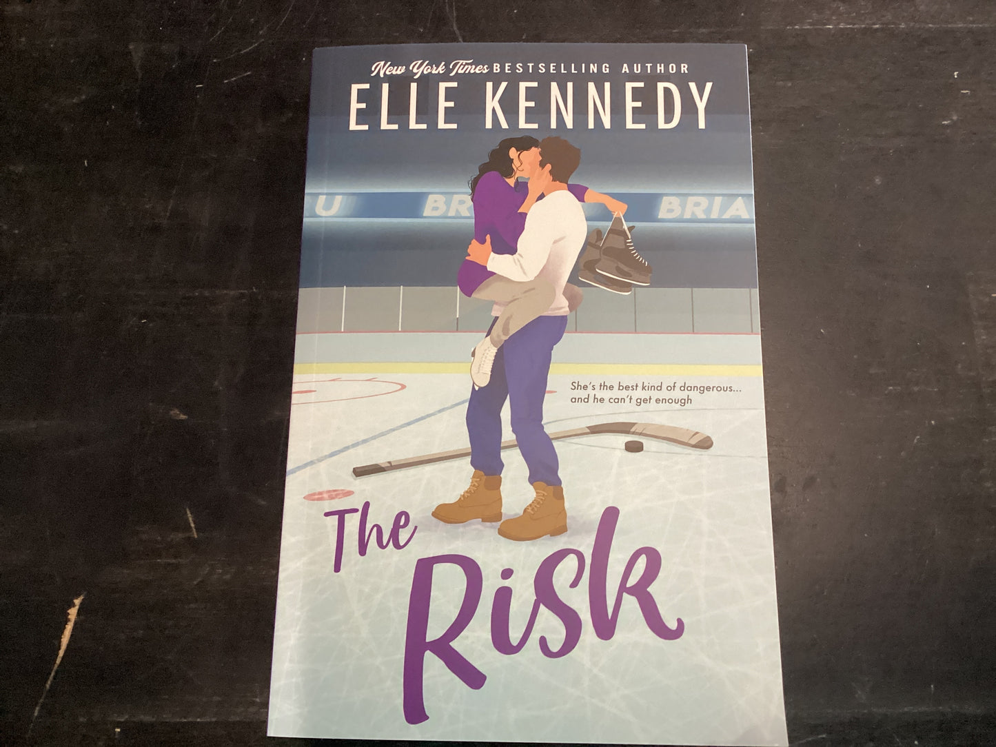 The risk - Kennedy, Elle