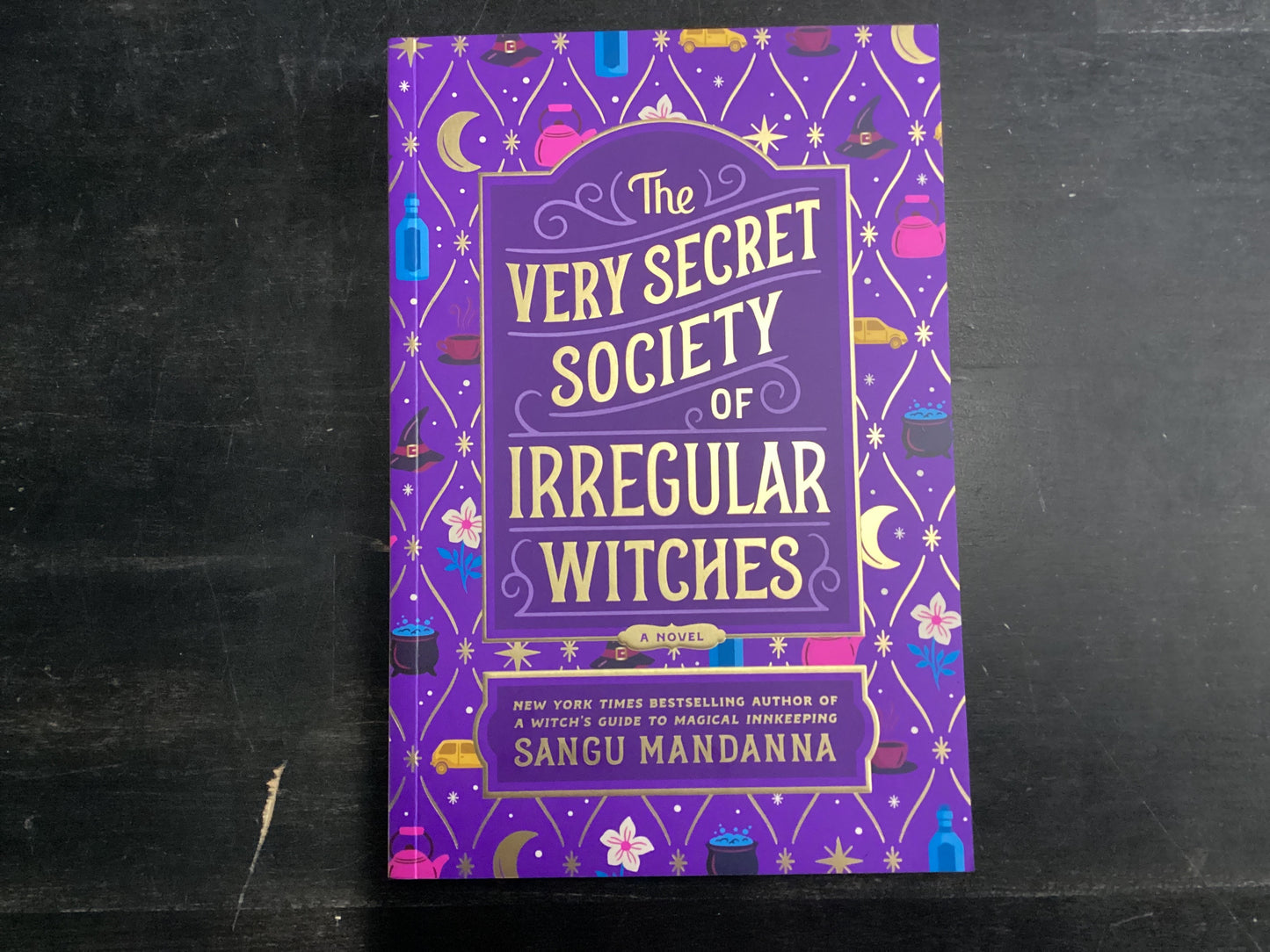 The Very Secret Society of Irregular Witches - Mandanna, Sangu