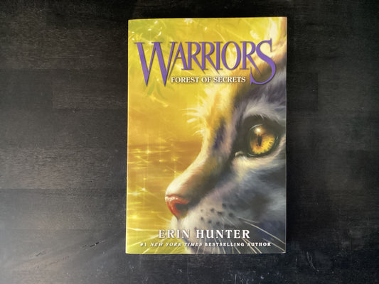 Warriors #3: Forest of Secrets,Hunter, Erin ; Stevenson, Dave