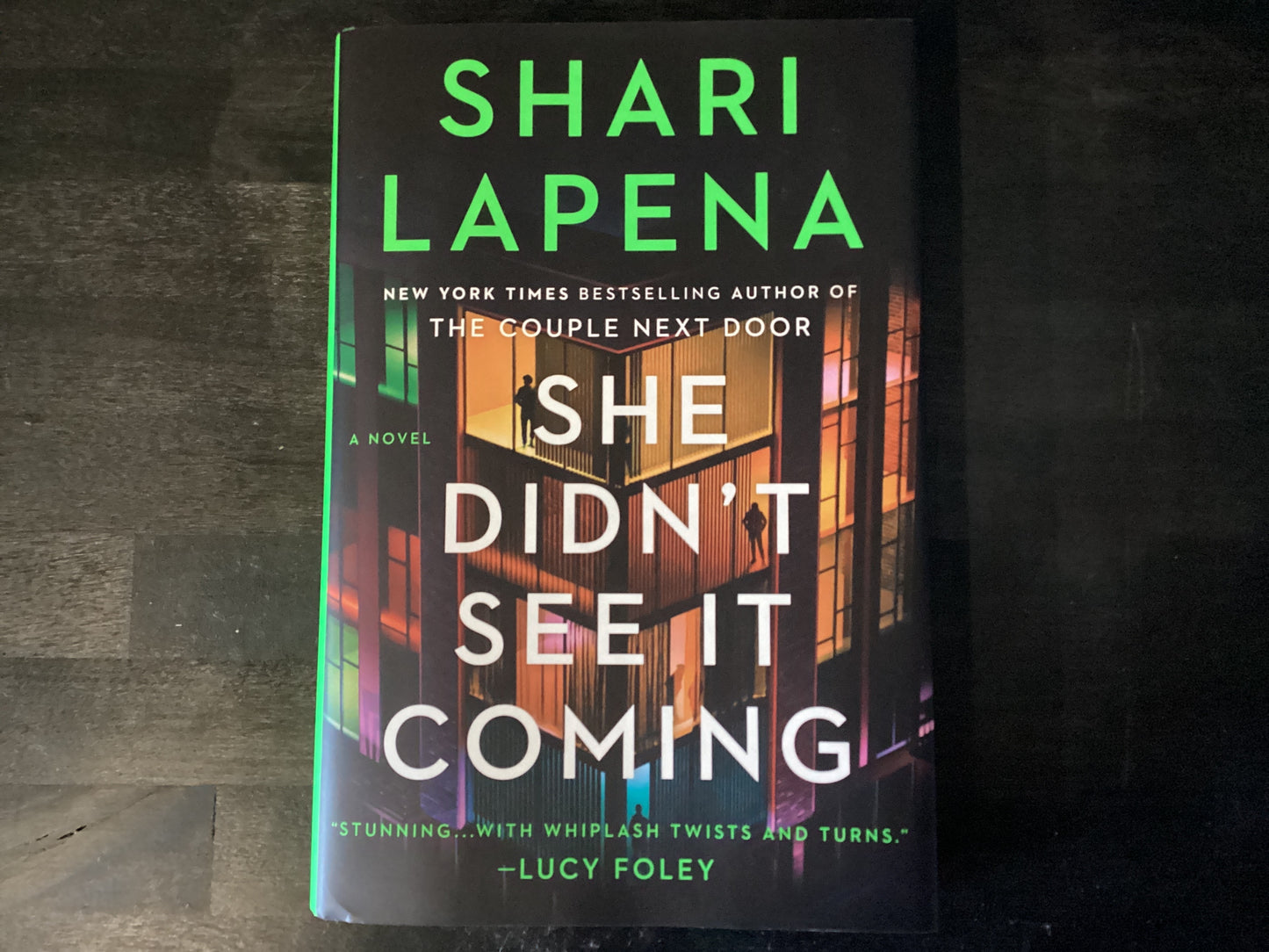 She didn't see it coming - Lapel