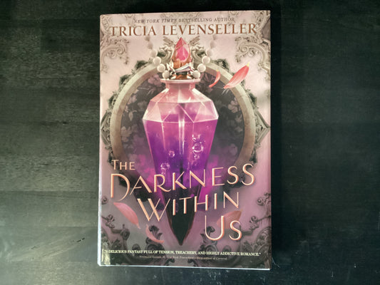The Darkness Within Us,Levenseller, Tricia