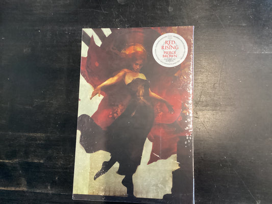 Red Rising Deluxe Edition - Brown, Pierce